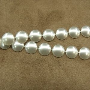 ruban 1/2 perles en acrylique blanc nacrée