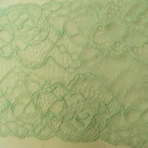 nouvelle dentelle de calais leavers vert d'eau 17 cm