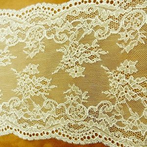nouvelle dentelle de calais leavers blanc cassé