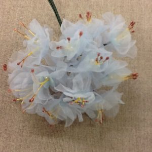 Joli bouquet de fleurs ORGANZA Bleu Ciel