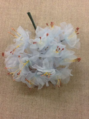 Joli bouquet de fleurs ORGANZA Bleu Ciel