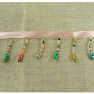 RUBAN FRANGE PERLES ROCAILLE et PAMPILLE HAUTEUR TOTALE 45 mm