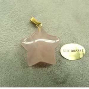 PENDENTIF ETOILE-ROSE QUARTZ ,LARGEUR: 2 cm / EPAISSEUR: 5 mm