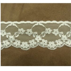DENTELLE DE CALAIS ivoire surbrodée sur tulle 5 cm