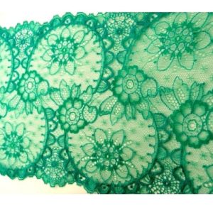 dentelle de calais leavers vert 22 cm