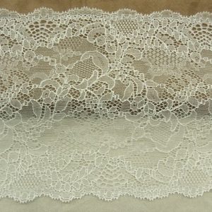 DENTELLE DE CALAIS ivoire 19 cm