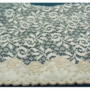 dentelle de calais blanche brodée beige clair 13 cm
