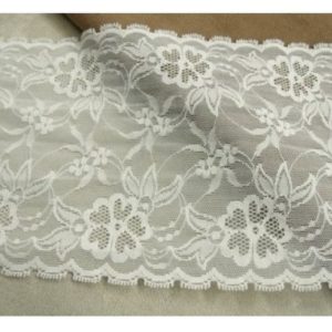 DENTELLE de calais STRETCH sur maille blanche 13 cm