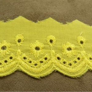 BRODERIE ANGLAISE COTON jaune 4 cm /hauteur de broderie 3 cm