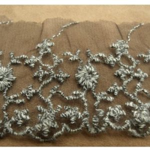 broderie sur tulle noir et broderie gris 6 cm