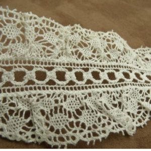broderie coton froncé blanc cassé 7 cm