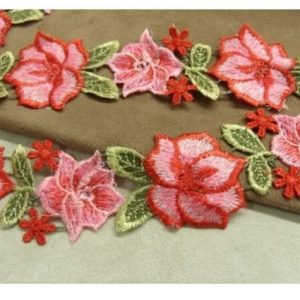 Ruban Brodé Rouge Et Rose motif fleurs 50 mm