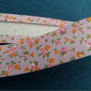 BIAIS LIBERTY A FLEURS coton ou polyester parme 25 mm