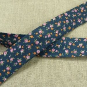 BIAIS LIBERTY A FLEURS coton ou polyester ROSE & ORANGE FOND BLEU MARINE 25 mm