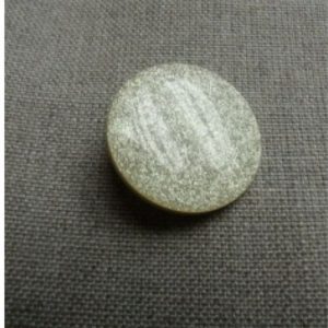 bouton nacré acrylique à queue,30 mm,de belle qualité