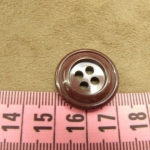 bouton acrylique marron ,22 mm, de belle qualité