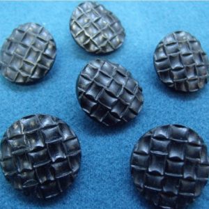 bouton acrylique noir ,23 mm, vendu par 6