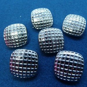 bouton acrylique argent, 18 mm, vendu par 6