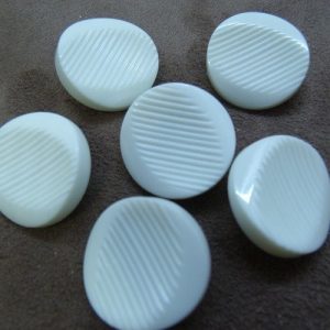 bouton acrylique blanc,22 mm, vendu par 6
