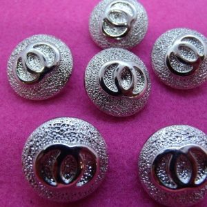 bouton acrylique argent, 20 mm, vendu par 6