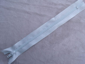 FERMETURE A GLISSIÈRE NON SÉPARABLE -18cm-BLEU DRAGEE