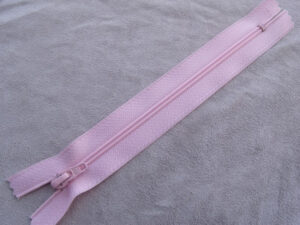 FERMETURE A GLISSIÈRE –15cm - ROSE PALE NON SÉPARABLE