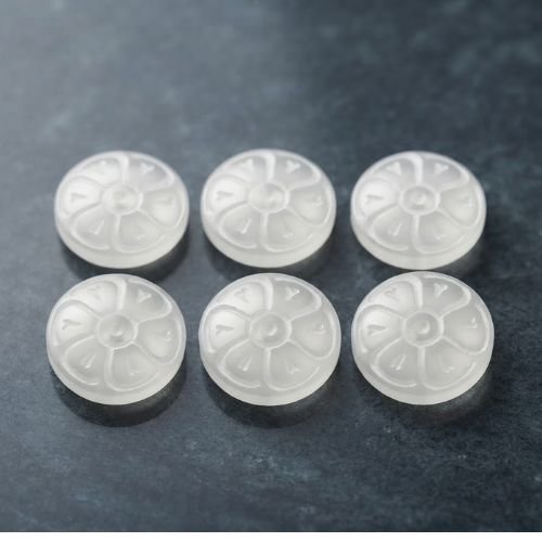 Lot de 6 boutons acryliques fleur blanc et translucide – 15 mm