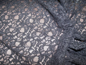 DENTELLE DE CALAIS-170cm- NOIR