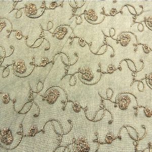 DENTELLE DE CALAIS EN LAIZE NOIR SURBRODÉE CUIVRE