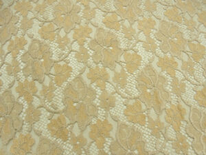 DENTELLE DE CALAIS-120cm- SAUMON ET BEIGE