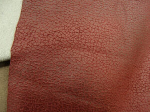 TISSU SKAÏ SIMILI CUIR - ROUGE CRAQUELER