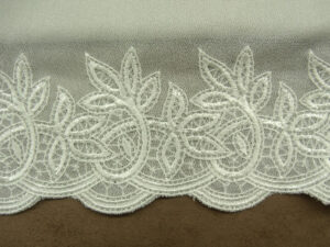 DENTELLE DE CALAIS- 14cm- IVOIRE