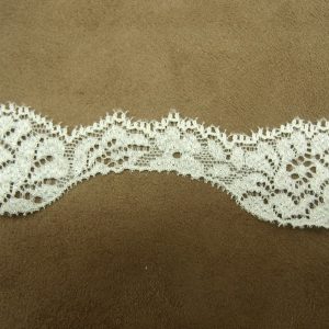 DENTELLE DE CALAIS- 3cm--BLANC & ARGENT