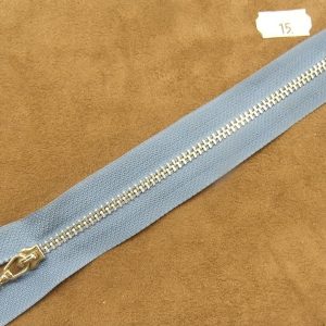 FERMETURE METALIQUE- 15 cm- BLEU CIEL- A TIRETTE