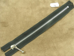FERMETURE METALIQUE-18 cm- NOIR - A TIRETTE