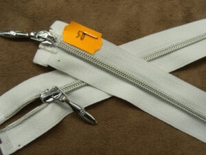FERMETURE SEPARABLE- DOUBLE CURSEUR-50 cm- BLANCHE