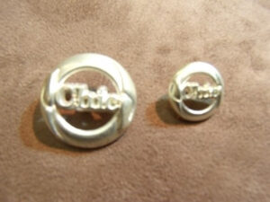 BOUTON ARGENT motif: CHIC