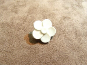 BOUTON A FLEURS - BLANC