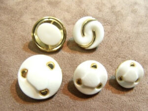 BOUTON BLANC & OR