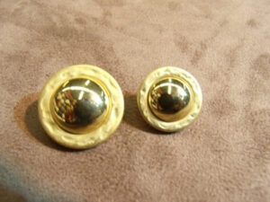 BOUTON OR