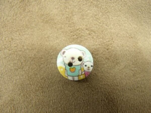 BOUTON DECORATIFS ENFANTS A TROU BOIS PEINT