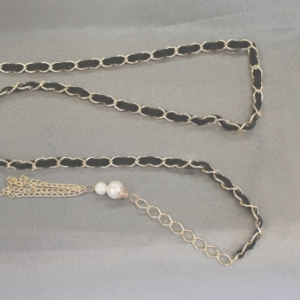FINE CEINTURE CHAÎNETTE MÉTAL DORE- longueur 1 mètre