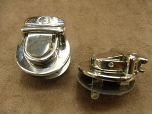 FERMOIR POUR POCHETTE ET CARTABLE- GM- ARGENT