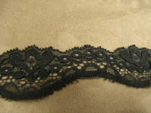 DENTELLE DE CALAIS-3 cm- NOIRE
