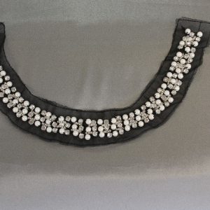 LA TENDANCE DE L AUTOMNE : col à coudre perles nacrées et strass