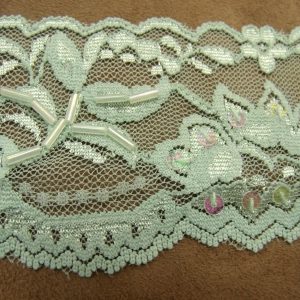 dentelle perlé verte