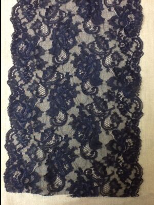 DENTELLE de CALAIS 22 cm festonnée- bleu marine