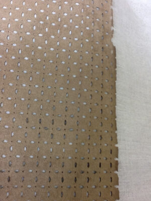 TISSU façon DAIM perforé très souple