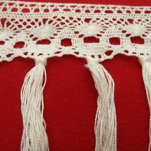 ruban pompom blanc