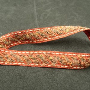 ruban fantaisie rouge orange sur couture or
